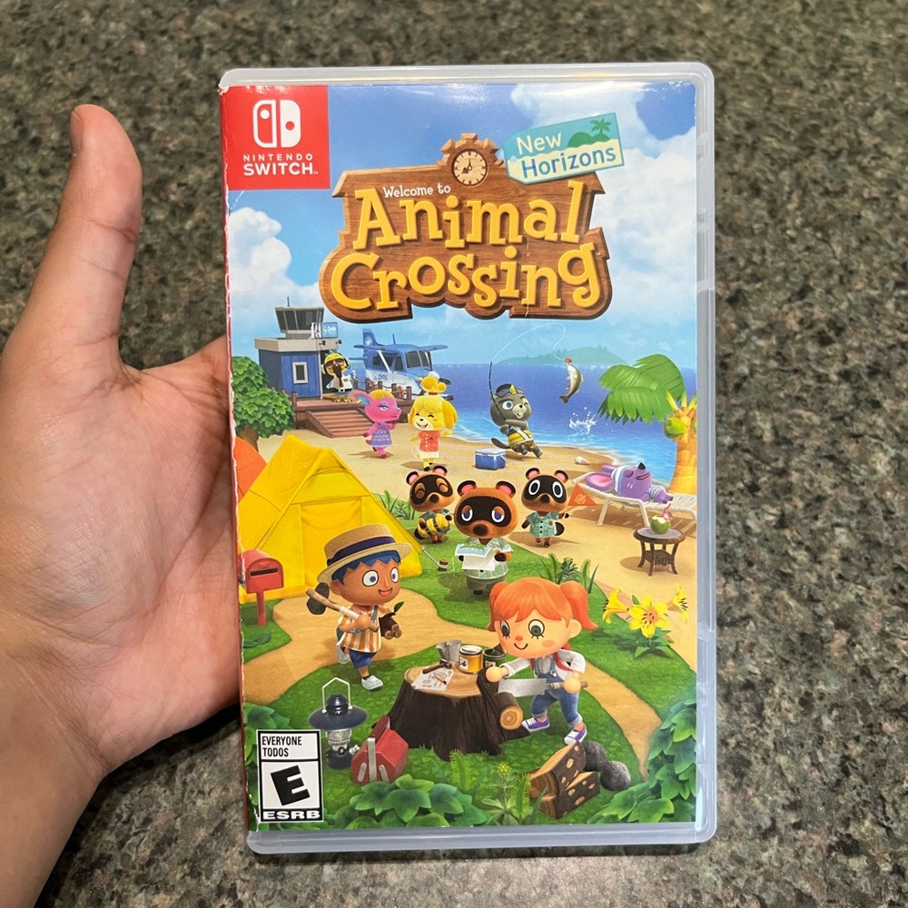 Animal Crossing: New Horizons Nintendo Switch Game (Physical Card, Like New)